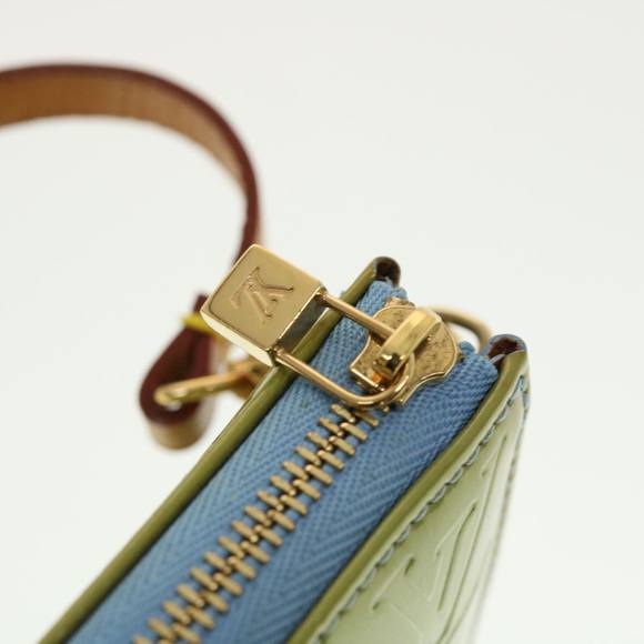 LOUIS VUITTON Monogram Vernis Lexington Pouch Baby Blue M91011 LV Auth 42544 - Picture 10 of 16